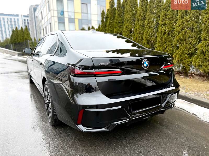 Седан BMW 7 Series 2023 в Києві