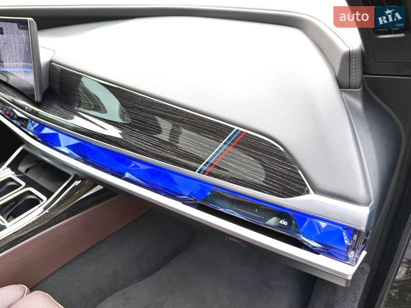 Седан BMW 7 Series 2023 в Києві