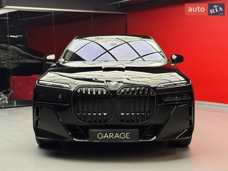 Седан BMW 7 Series 2024 в Киеве