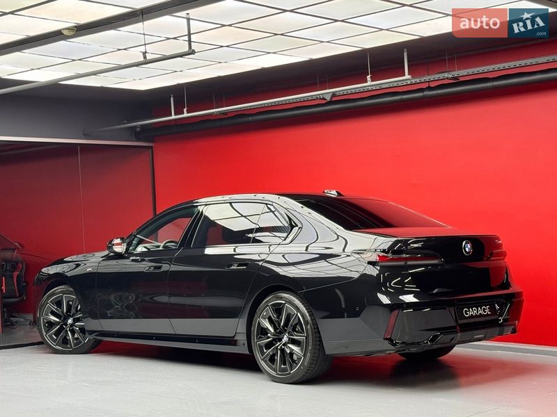 Седан BMW 7 Series 2024 в Киеве