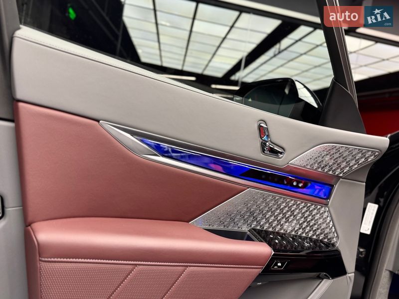 Седан BMW 7 Series 2024 в Киеве