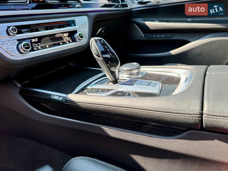 Седан BMW 7 Series 2018 в Києві