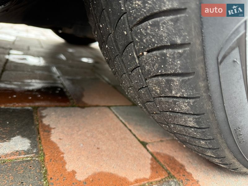 Седан BMW 7 Series 2015 в Ровно