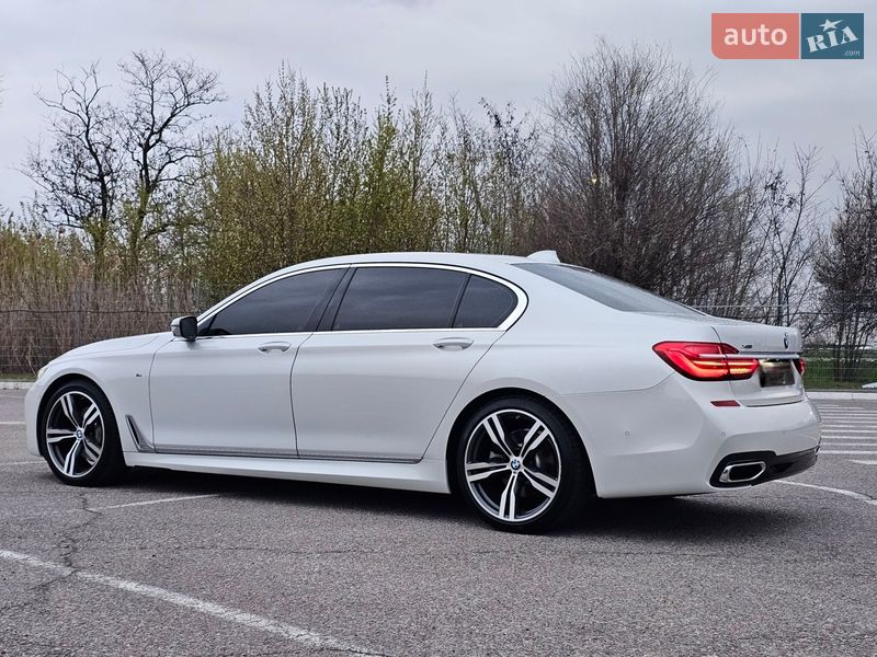 Седан BMW 7 Series 2018 в Новомосковске фото 46 Седан BMW 7 Series 2018 в Новомосковске