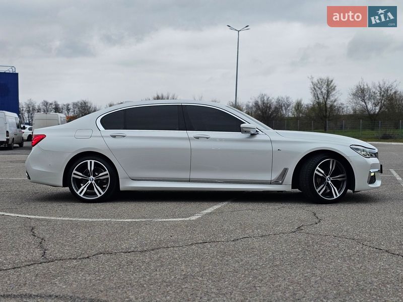 Седан BMW 7 Series 2018 в Новомосковске фото 66 Седан BMW 7 Series 2018 в Новомосковске