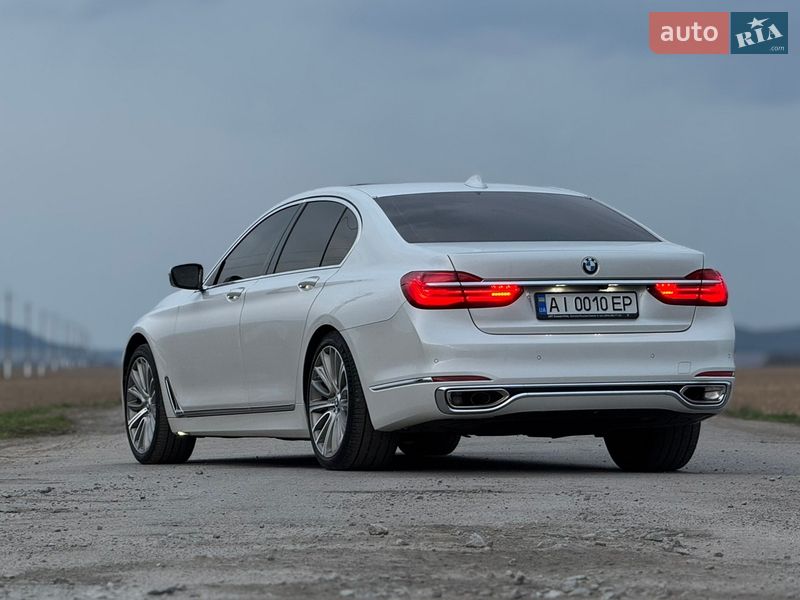 Седан BMW 7 Series 2017 в Дубні