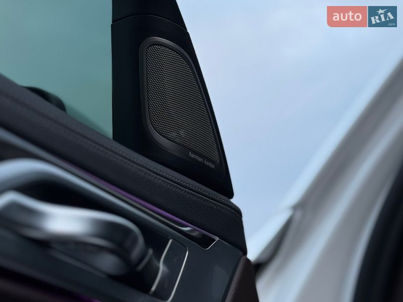 Седан BMW 7 Series 2017 в Дубні