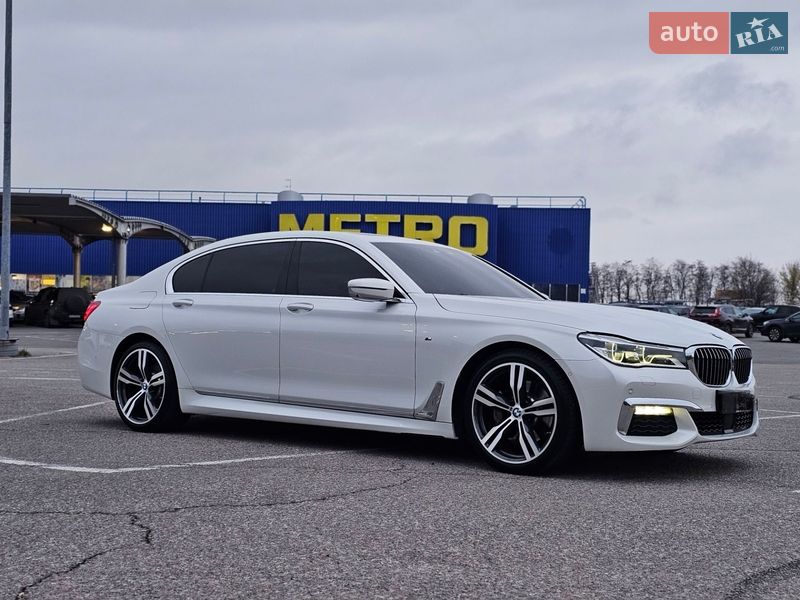 Седан BMW 7 Series 2018 в Новомосковске