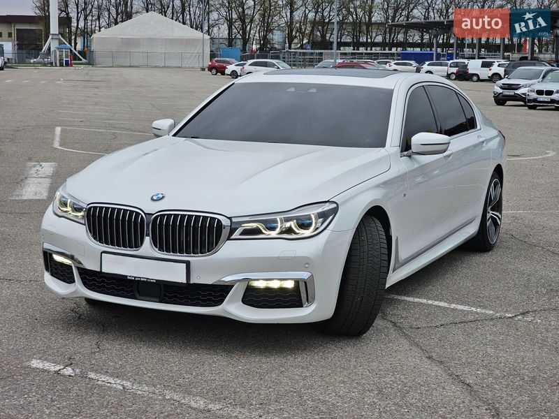 Седан BMW 7 Series 2018 в Новомосковске