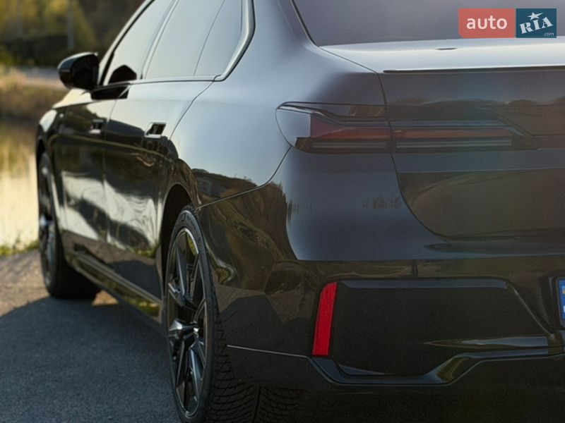 Седан BMW 7 Series 2023 в Днепре