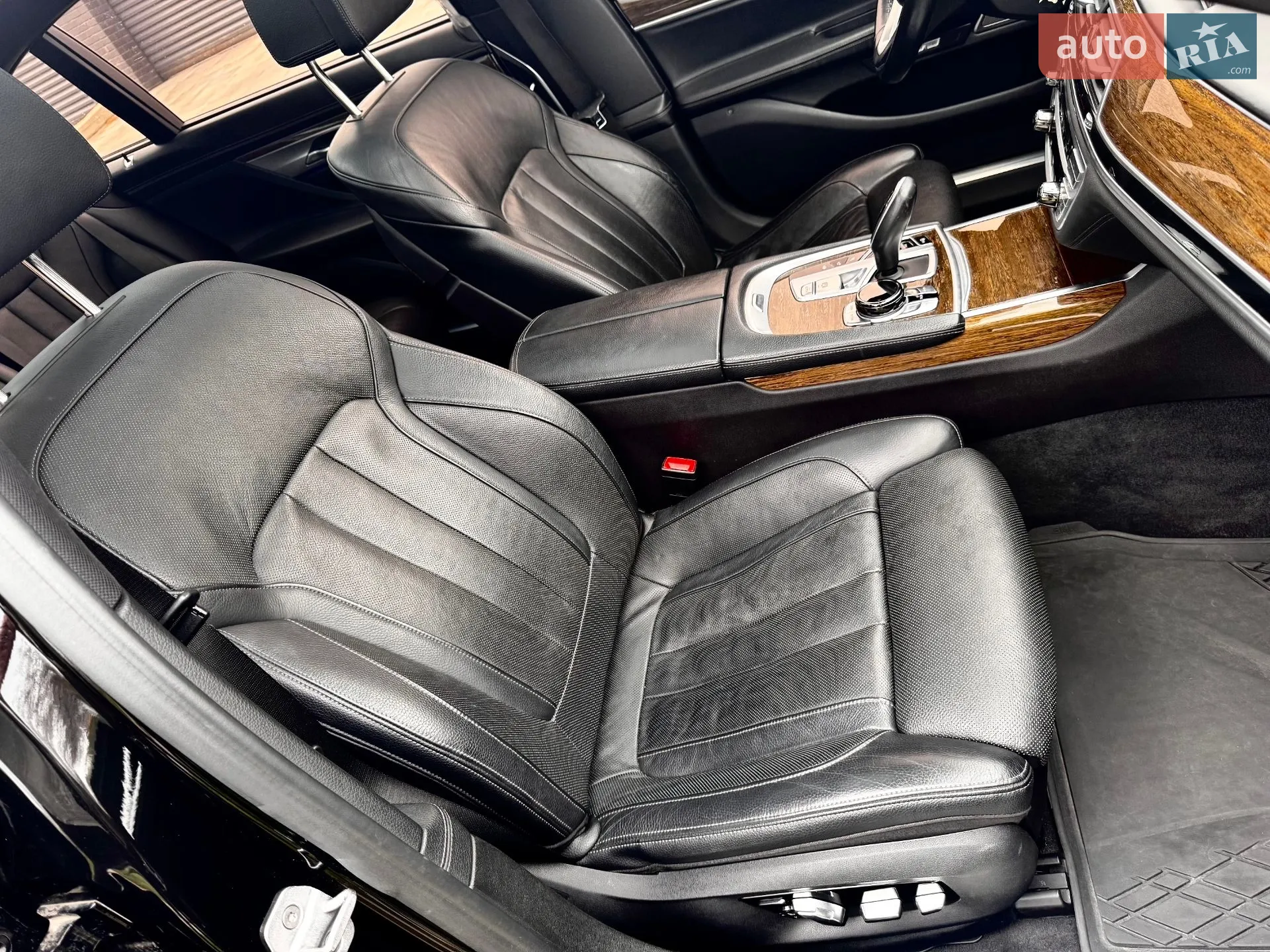 2017 BMW 7er - мініатюра 16
