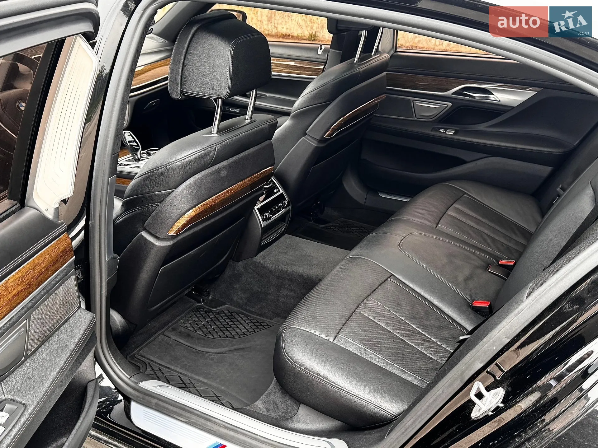 2017 BMW 7er - мініатюра 28