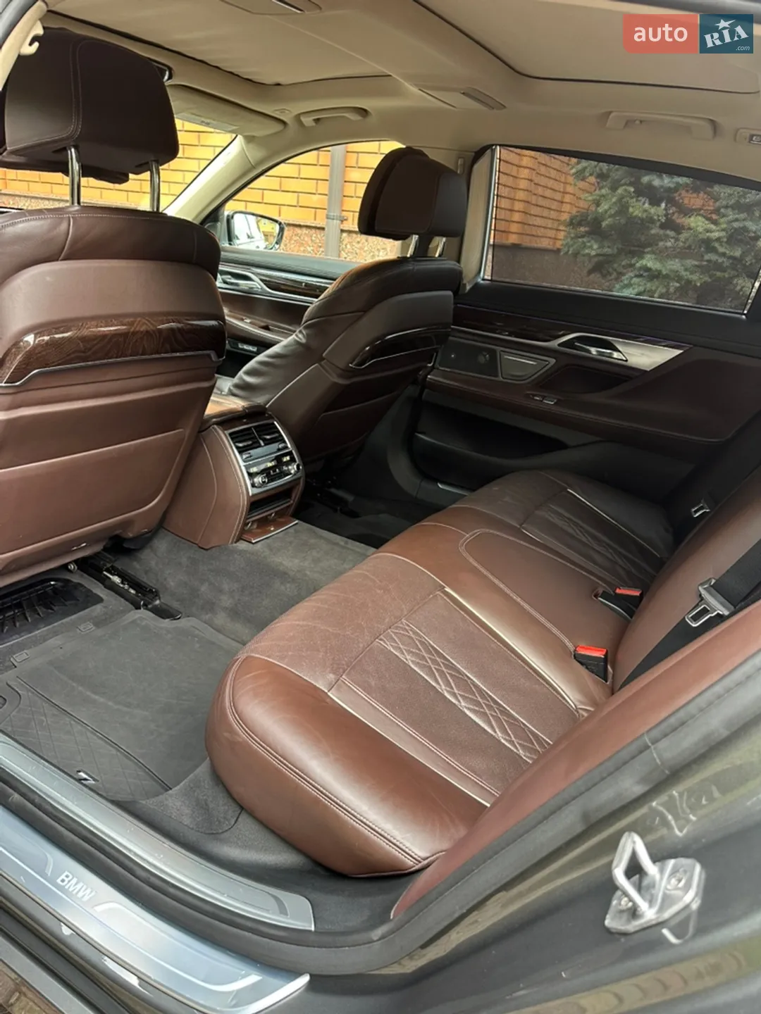 2015 BMW 7er - мініатюра 19