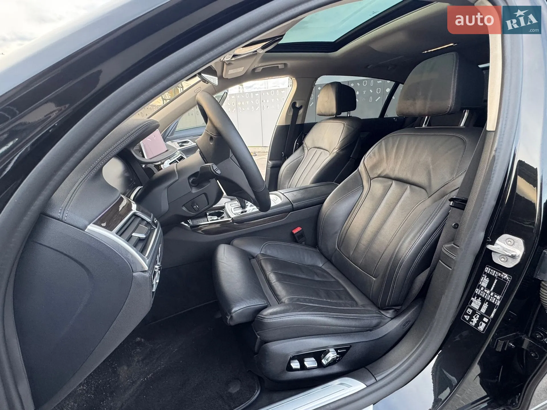 2019 BMW 7er - мініатюра 16