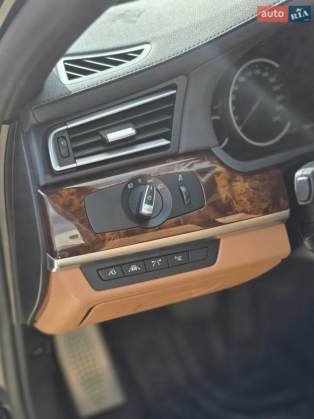 2015 BMW 7er - мініатюра 19