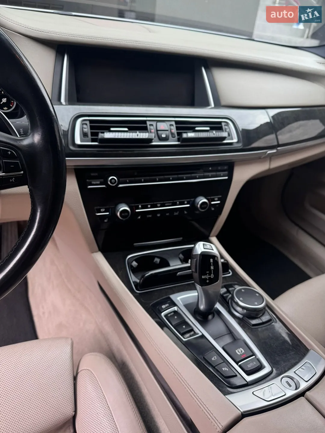 2015 BMW 7er - мініатюра 15