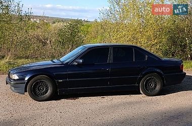 Седан BMW 7 Series 1998 в Новому Розділі