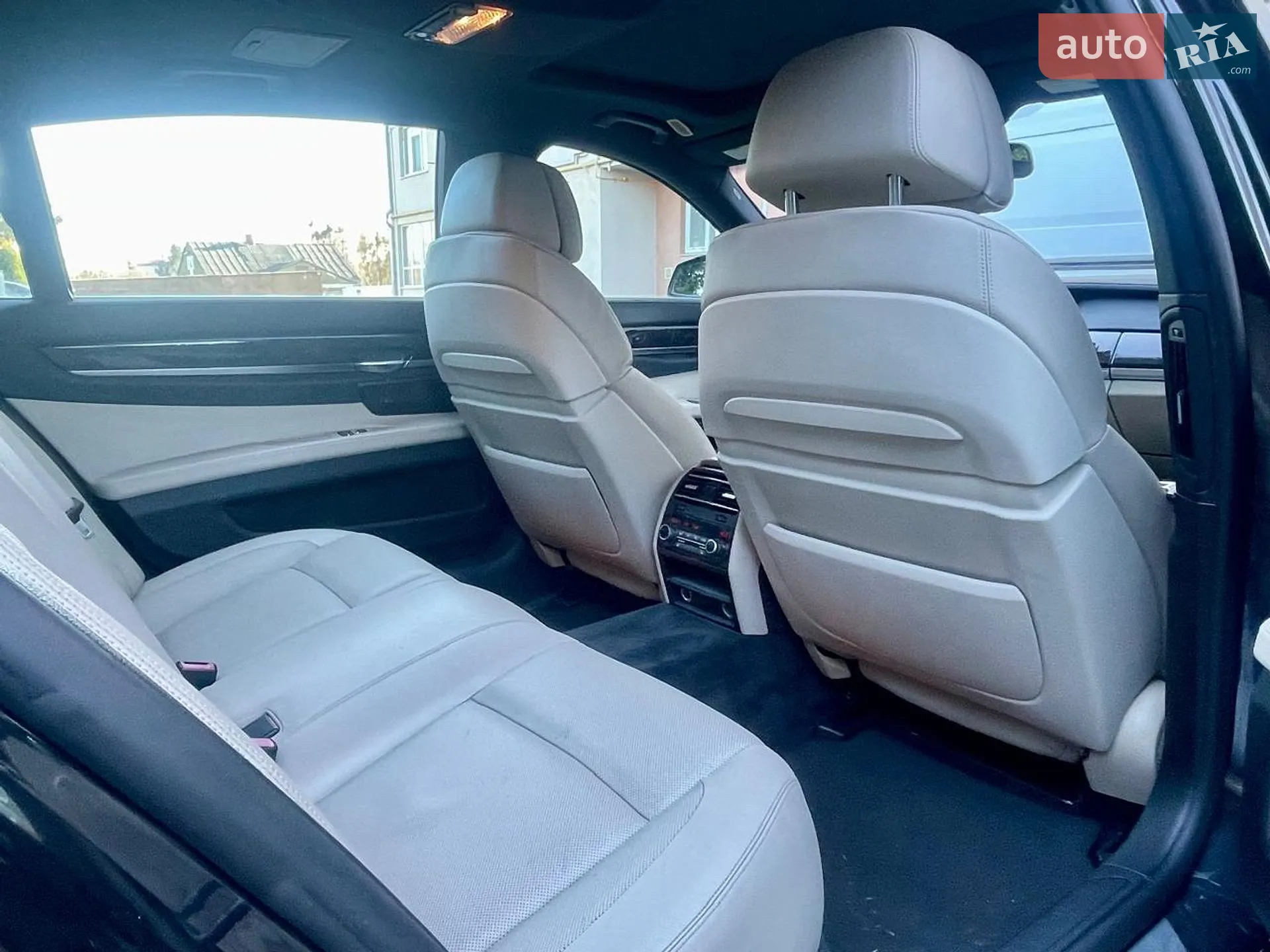 2011 BMW 7er - мініатюра 15