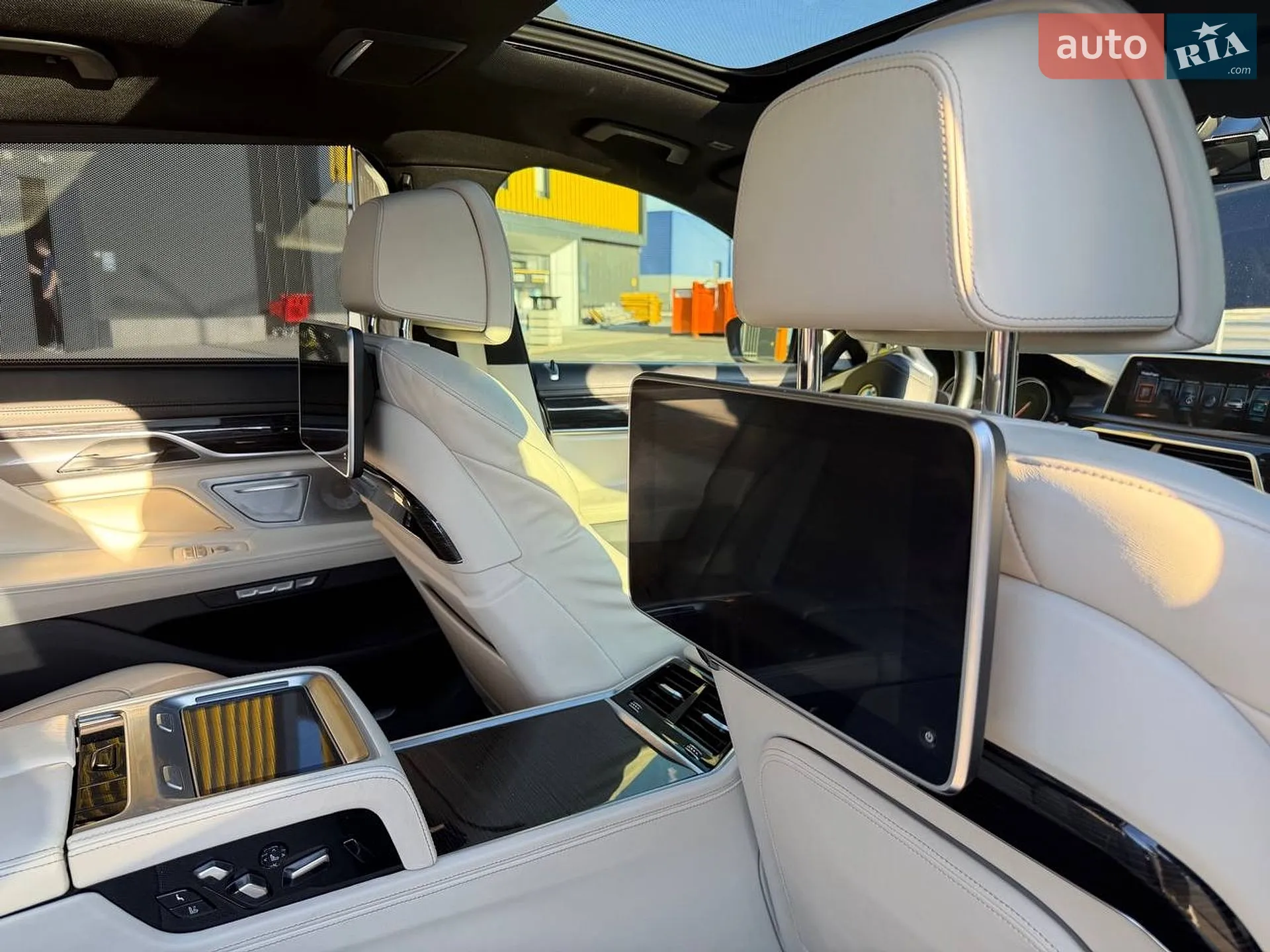 2016 BMW 7er - мініатюра 29