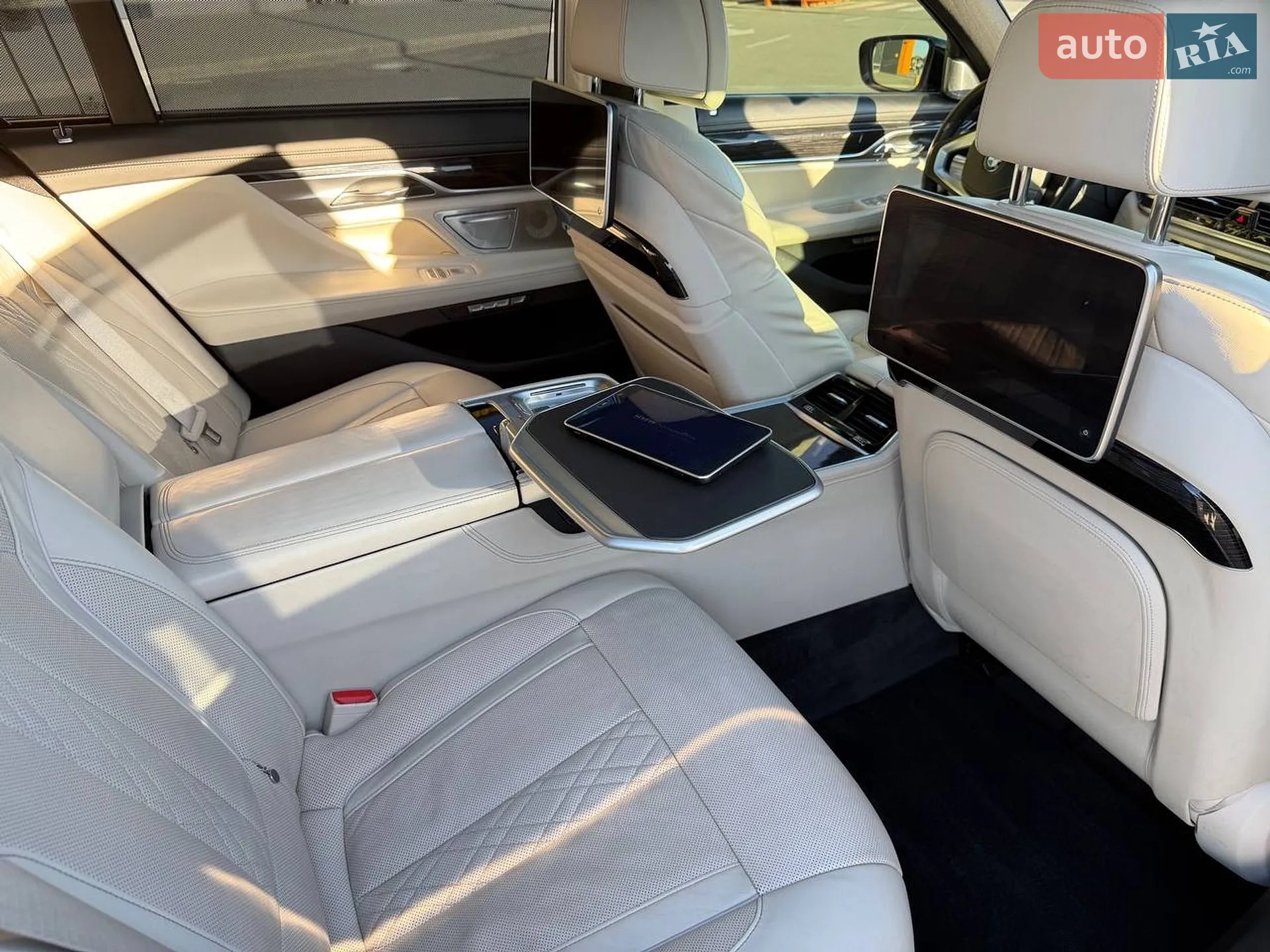 2016 BMW 7er - мініатюра 32