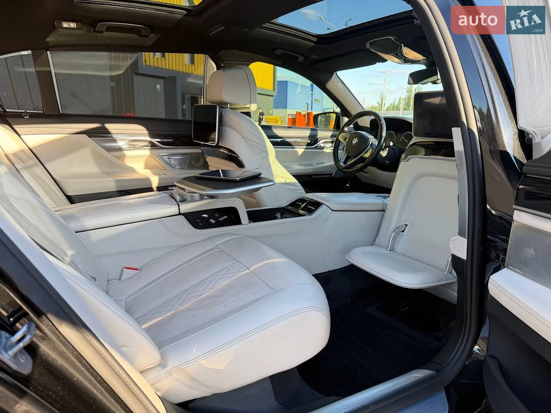 2016 BMW 7er - мініатюра 13