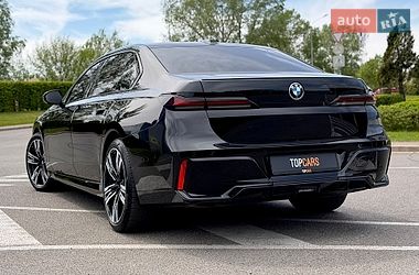 Седан BMW 7 Series 2023 в Києві