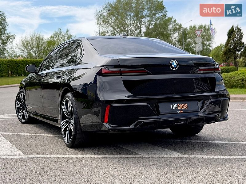 Седан BMW 7 Series 2023 в Києві