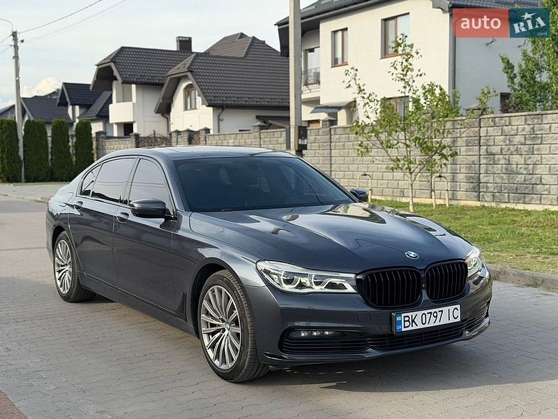 Седан BMW 7 Series 2015 в Рівному