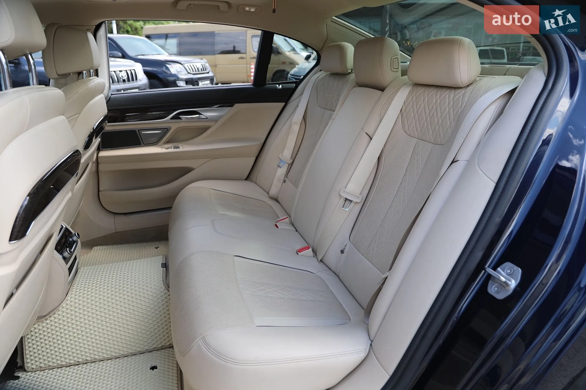 2015 BMW 7er - мініатюра 13