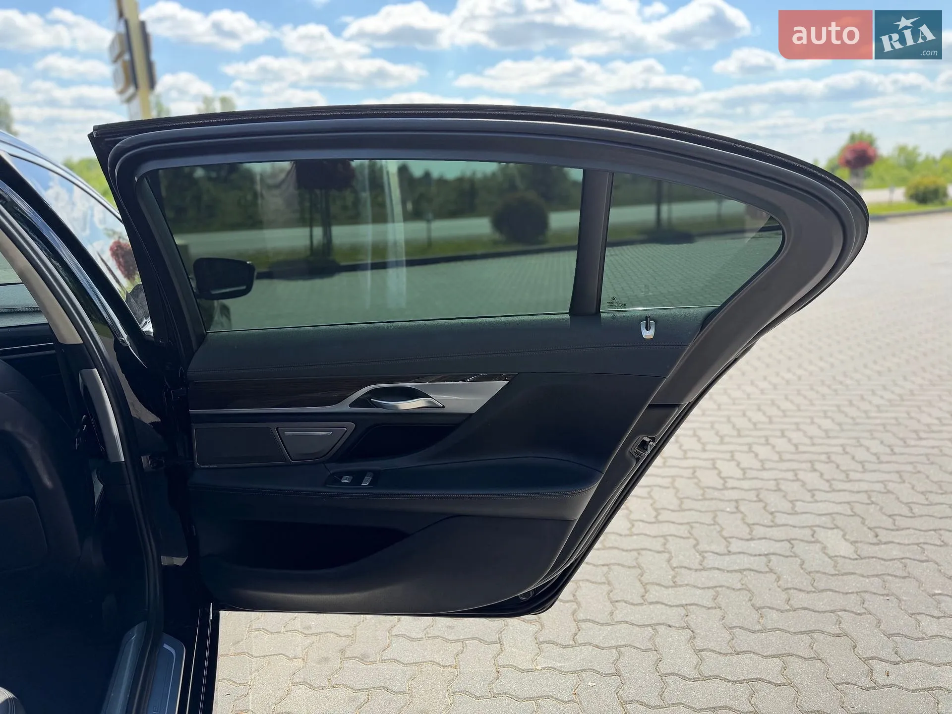 2017 BMW 7er - мініатюра 21