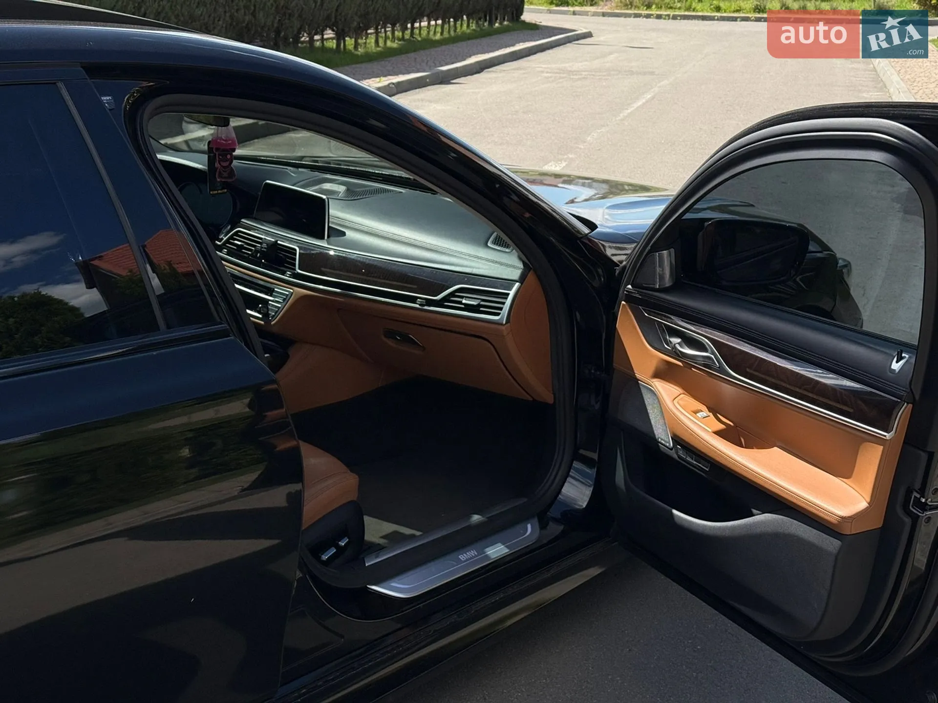 2017 BMW 7er - мініатюра 11