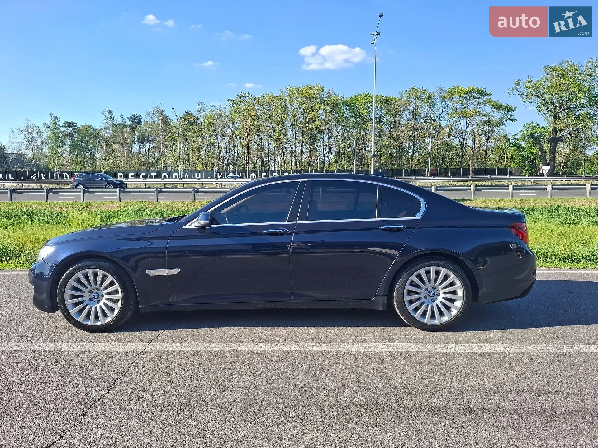 2012 BMW 7er - мініатюра 22