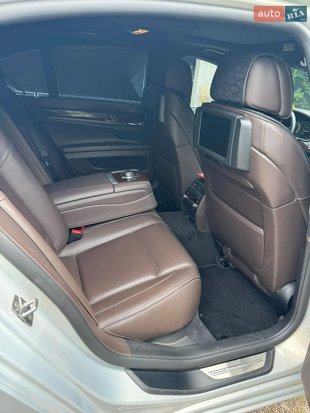 2012 BMW 7er - мініатюра 15