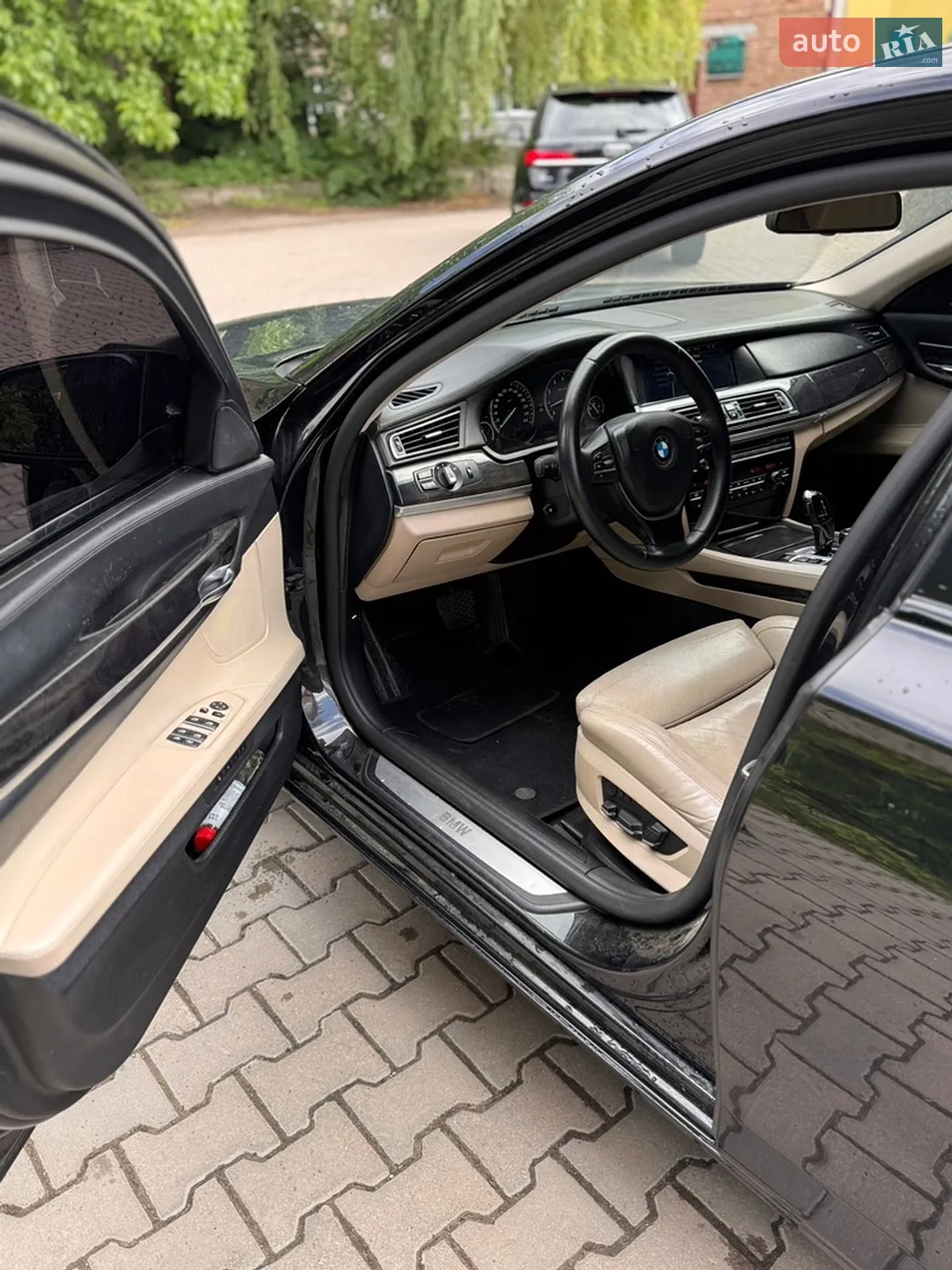 2011 BMW 7er - мініатюра 7