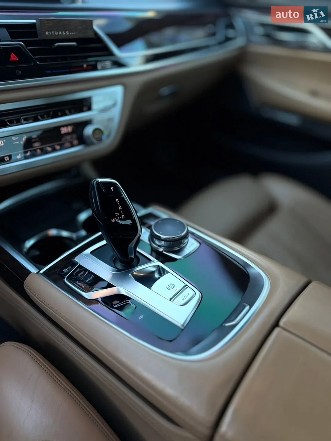 2015 BMW 7er - мініатюра 23