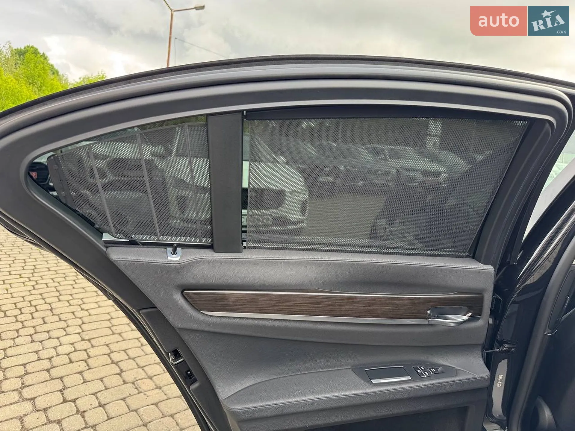 2015 BMW 7er - мініатюра 26