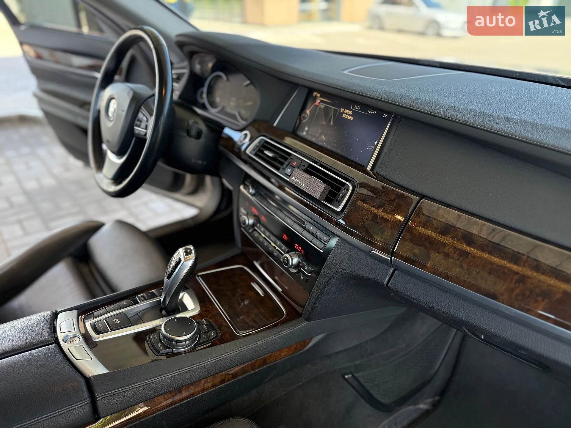 2015 BMW 7er - мініатюра 36