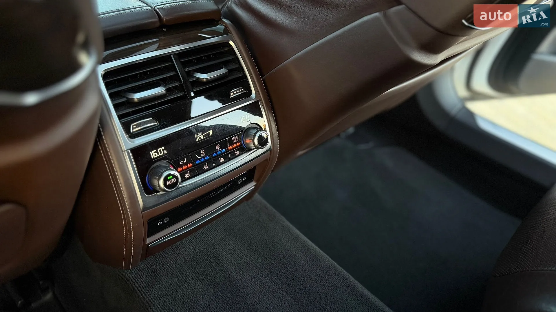 2015 BMW 7er - мініатюра 31