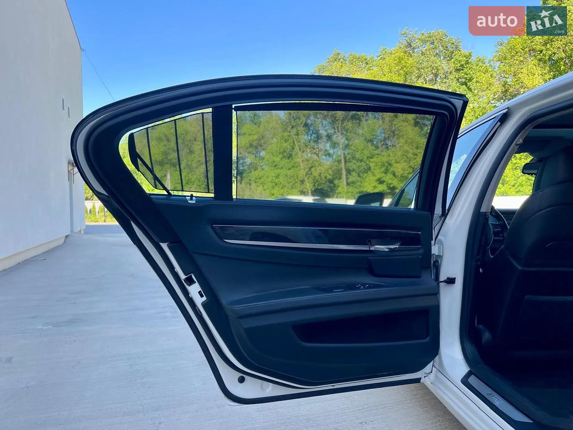 2012 BMW 7er - мініатюра 38