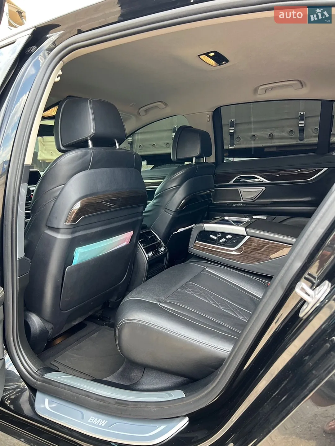 2015 BMW 7er - мініатюра 10
