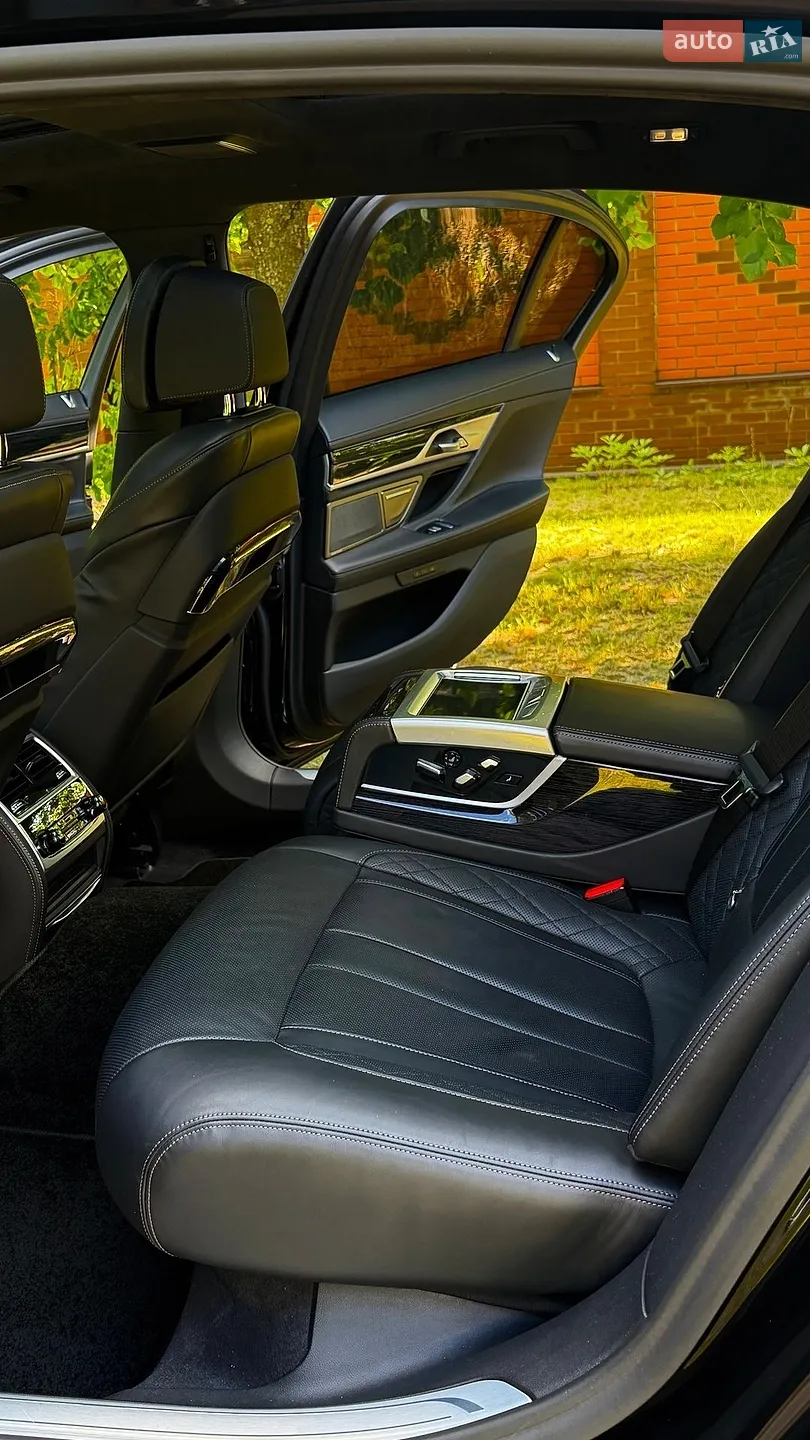 BMW 7 Series 2020 VIN WBA7V41000CE61381 фото оголошення 33 з 107