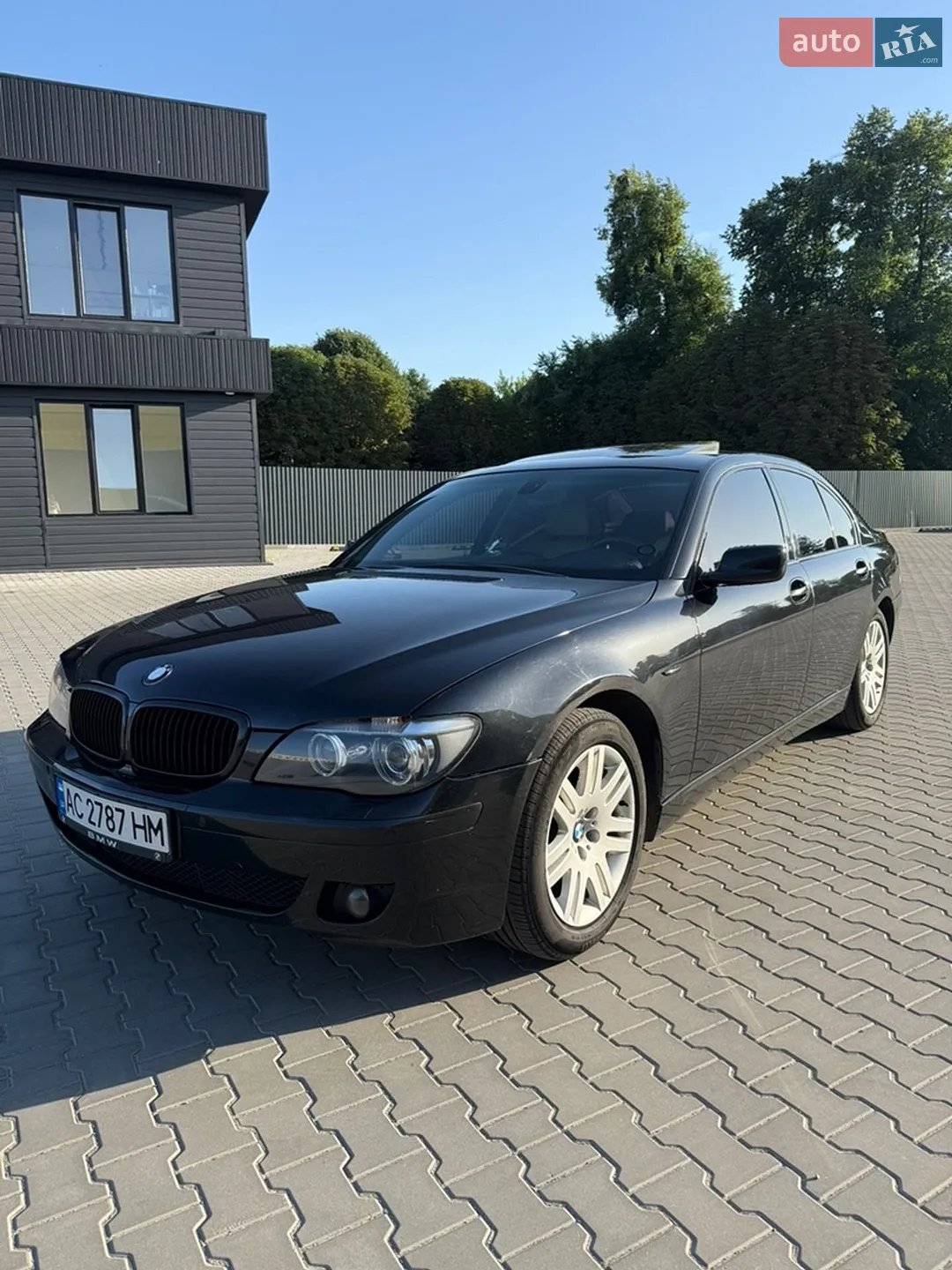 BMW 7 Series 2005 VIN WBAHM210X0DS63846 фото оголошення 2 з 5