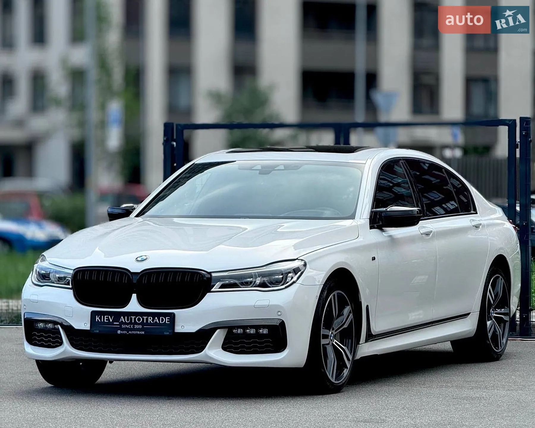 2016 BMW 7er - мініатюра 7
