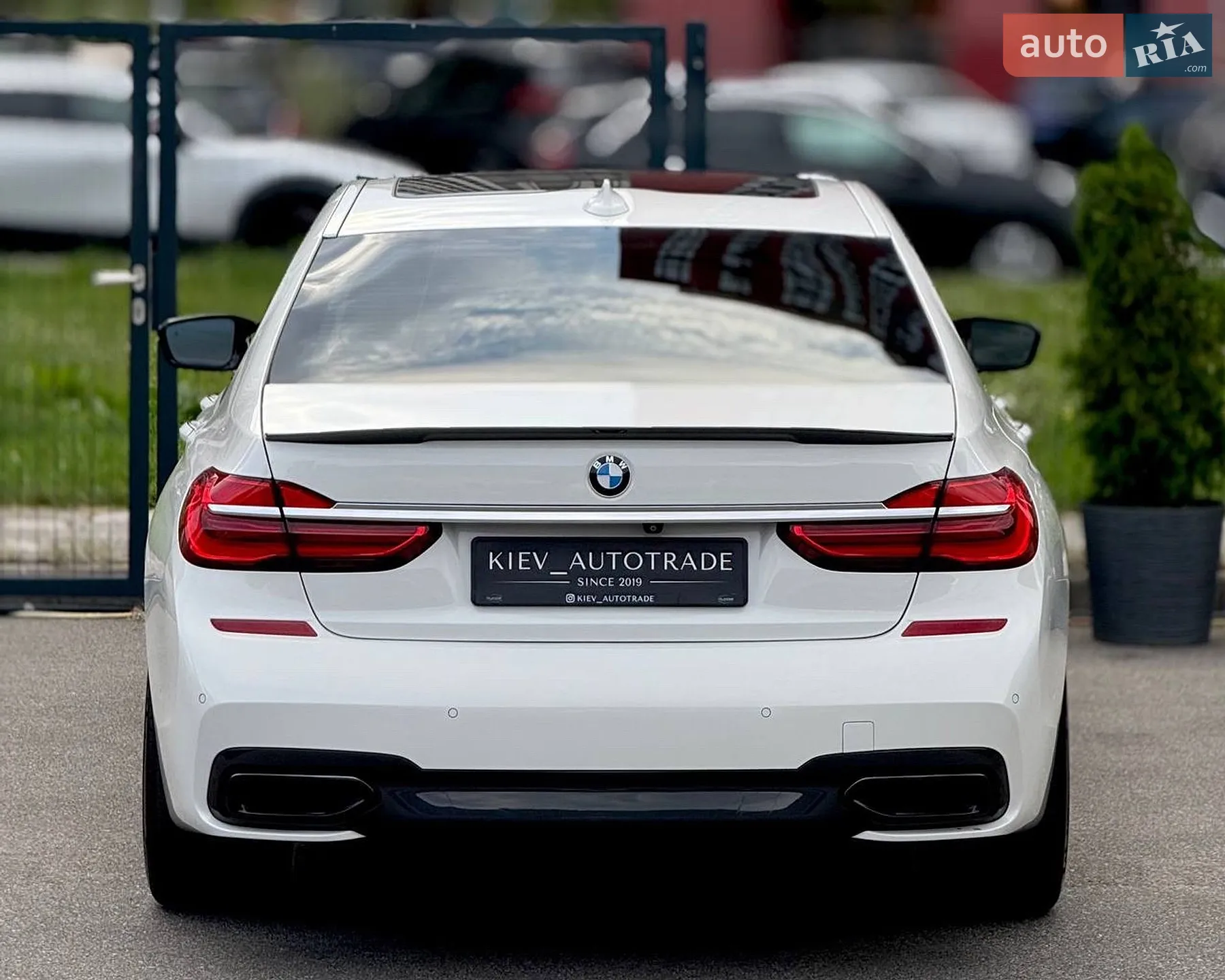 2016 BMW 7er - мініатюра 15