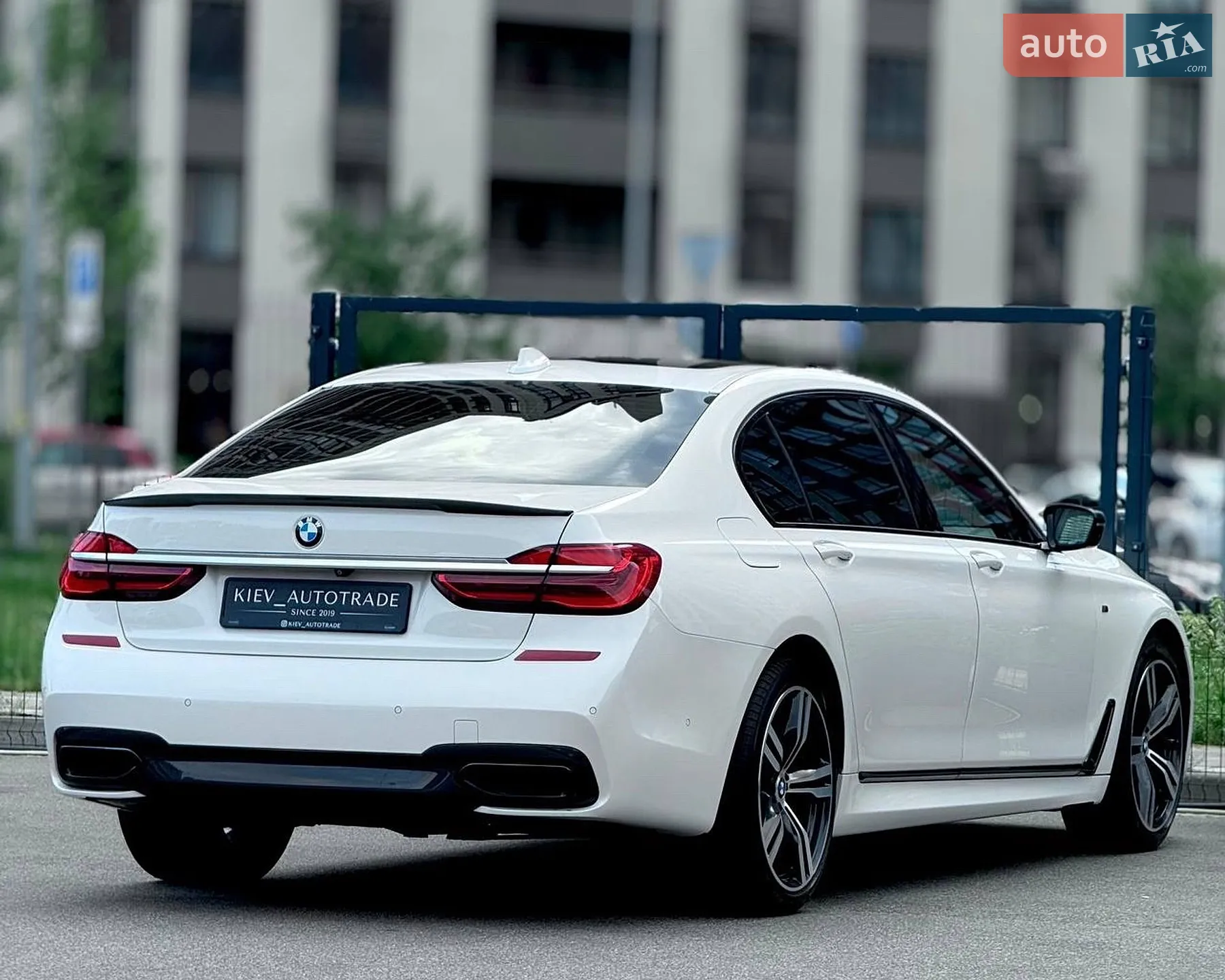 2016 BMW 7er - мініатюра 17