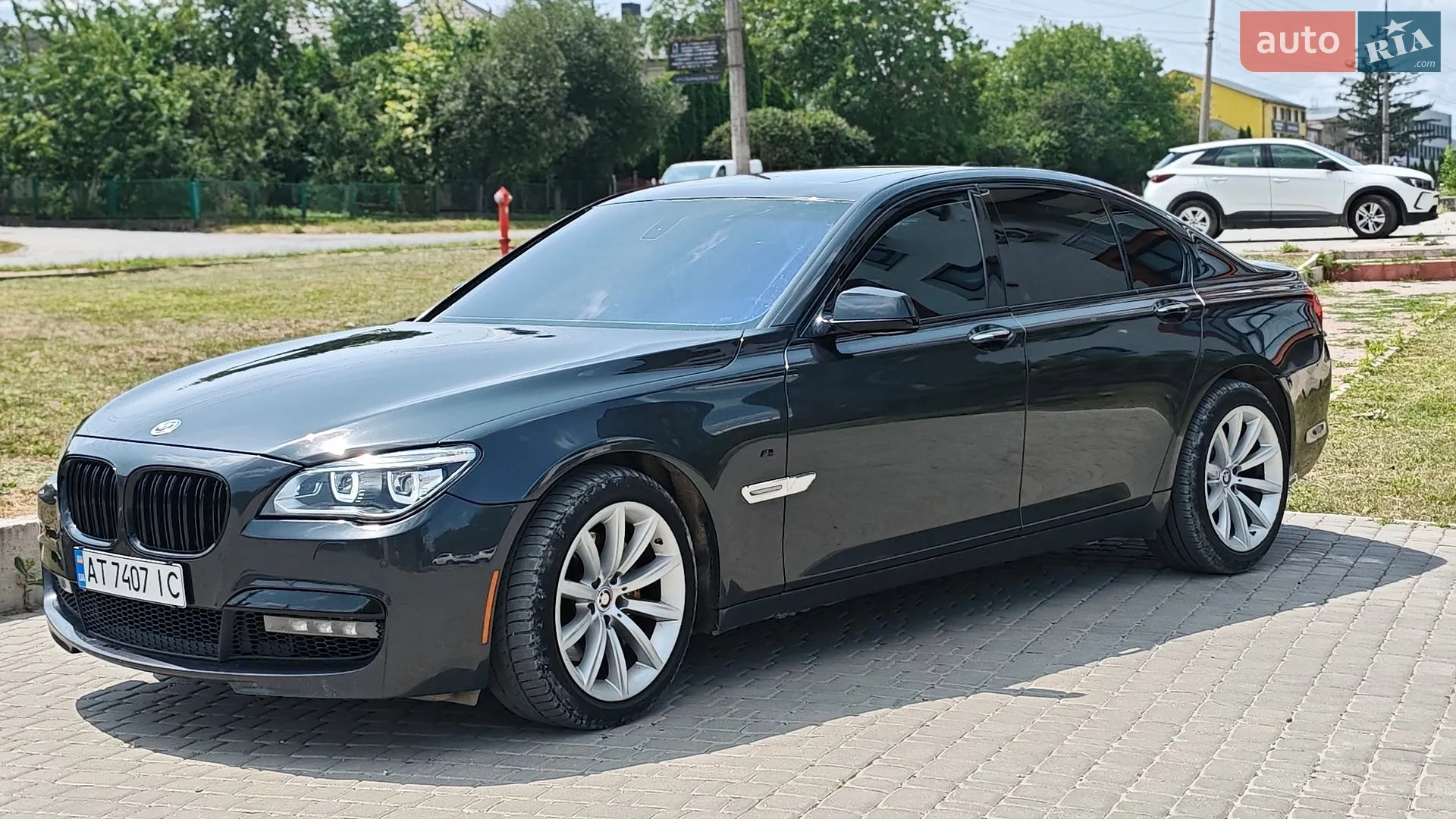 2011 BMW 7er - мініатюра 4