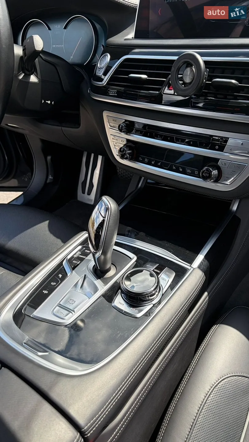 2017 BMW 7er - мініатюра 20