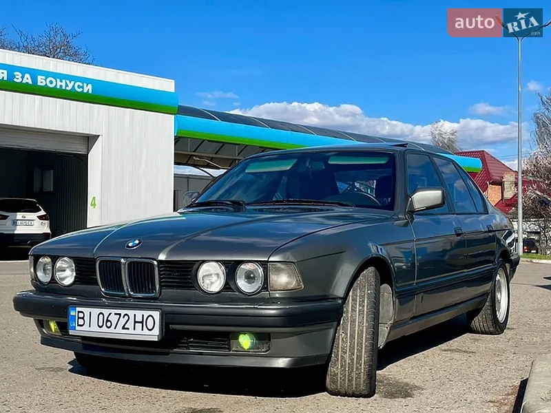 BMW 7 Series 1989