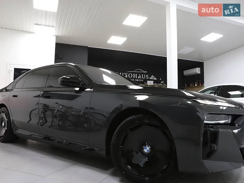 BMW 7 Series 2024