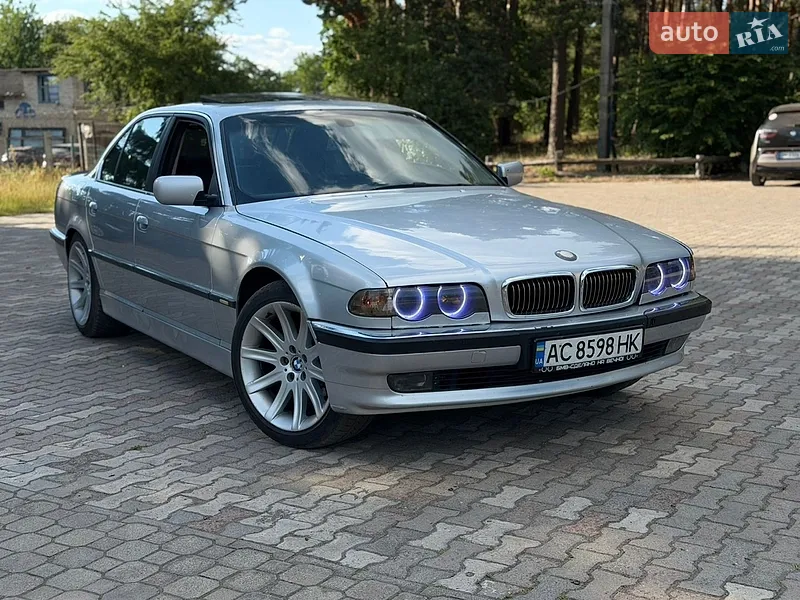 BMW 7 Series 2000